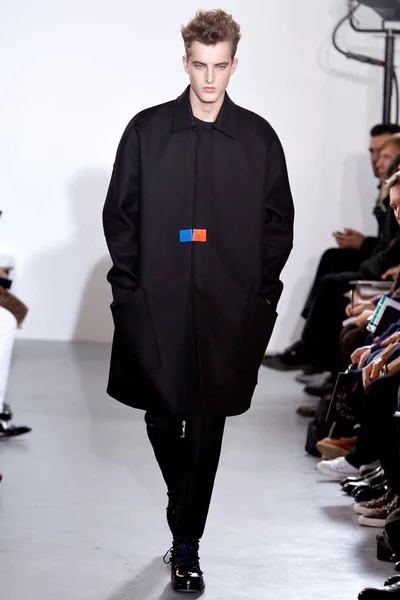 Look 9